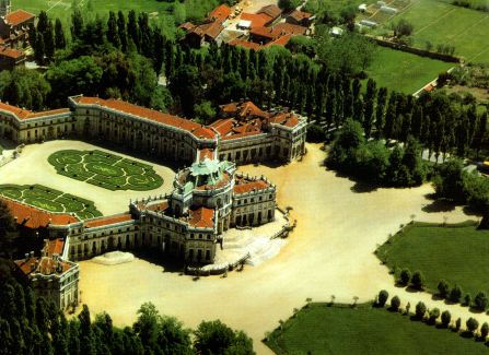Stupinigi Manor on Isde Naha